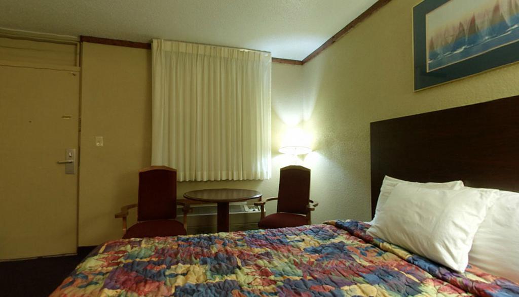 Americas Best Value Inn Newton Zimmer foto